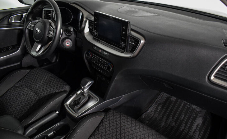 Kia Ceed - Фото 4