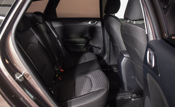 Kia Ceed - Фото 7