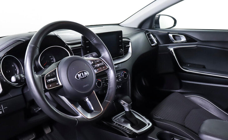 Kia Ceed - Фото 11