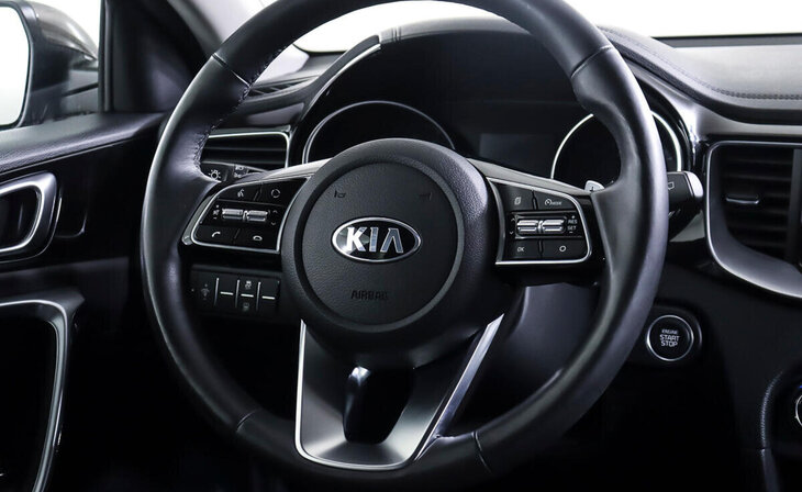 Kia Ceed - Фото 12