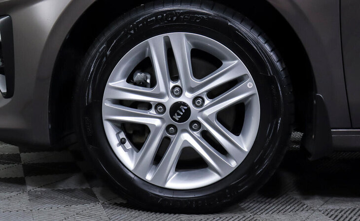 Kia Ceed - Фото 8