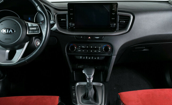 Kia Ceed - Фото 6