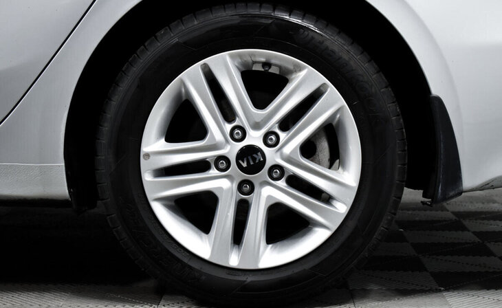 Kia Ceed - Фото 6