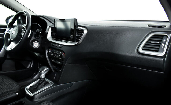 Kia Ceed - Фото 7