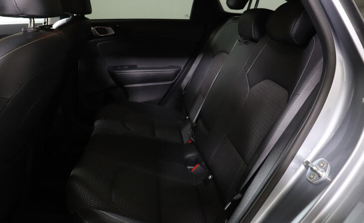 Kia Ceed - Фото 11