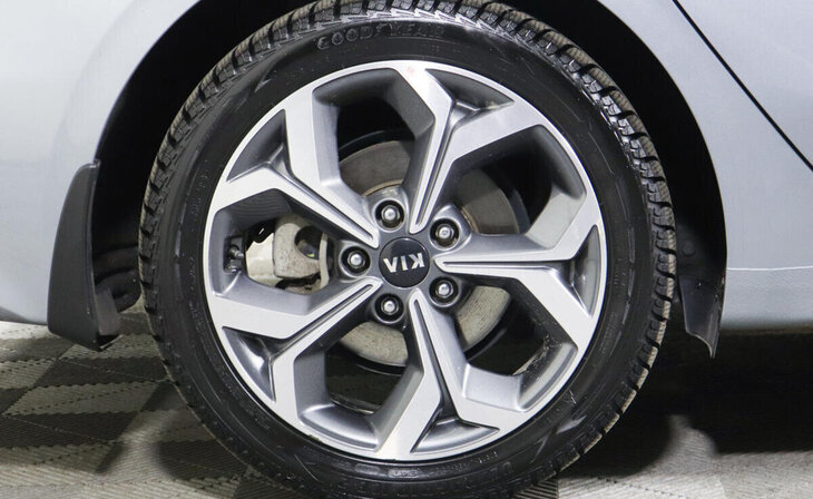 Kia Ceed - Фото 4