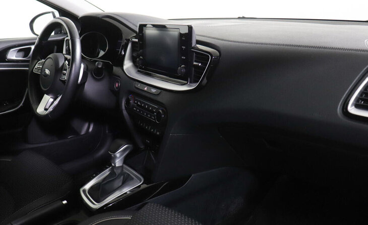 Kia Ceed - Фото 5