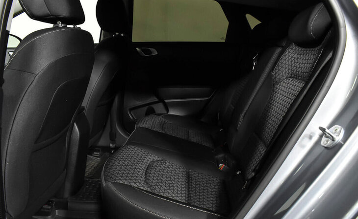 Kia Ceed - Фото 15