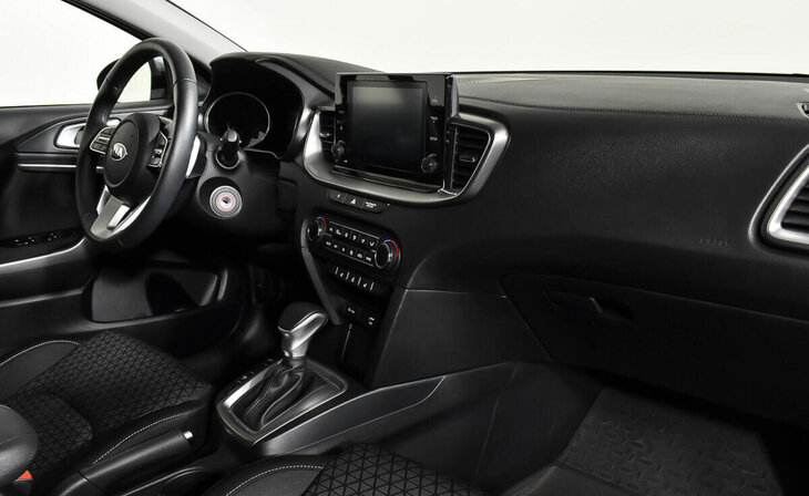 Kia Ceed - Фото 7