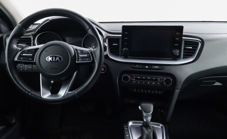 Kia Ceed - Фото 6