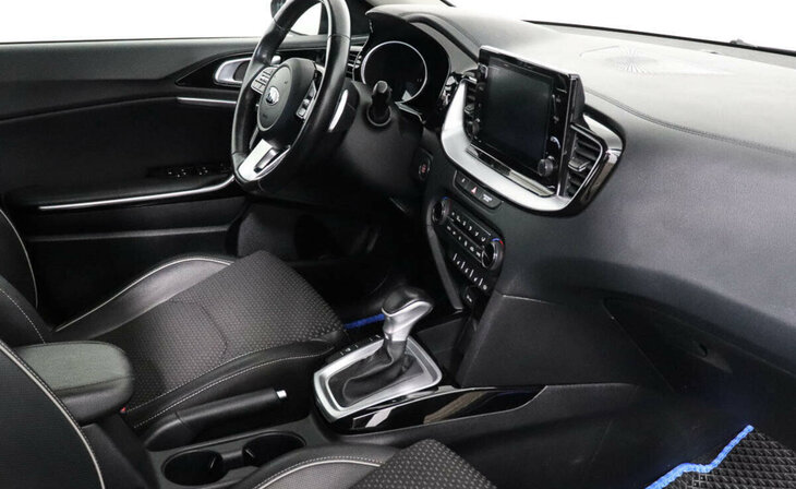 Kia Ceed - Фото 4