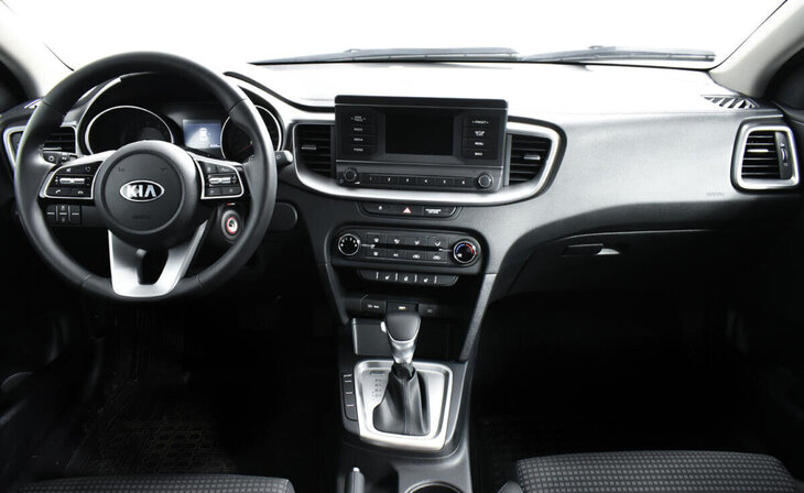 Kia Ceed - Фото 8