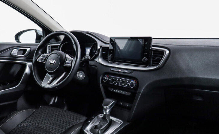 Kia Ceed - Фото 4