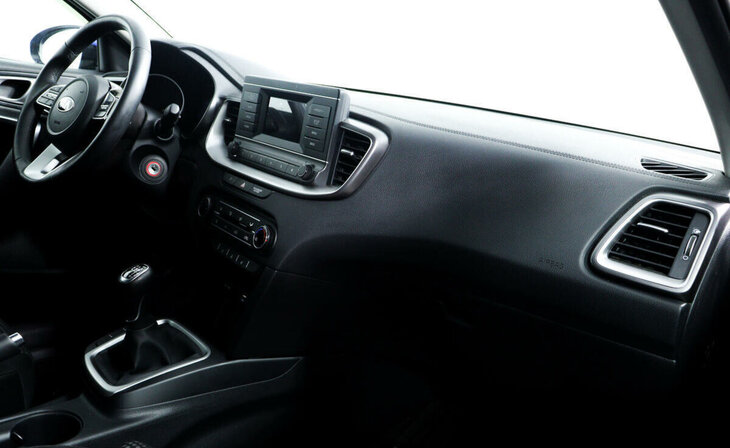 Kia Ceed - Фото 7