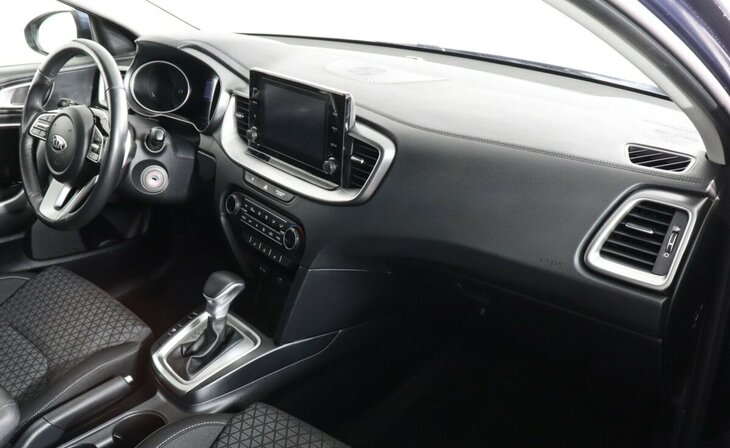 Kia Ceed - Фото 4