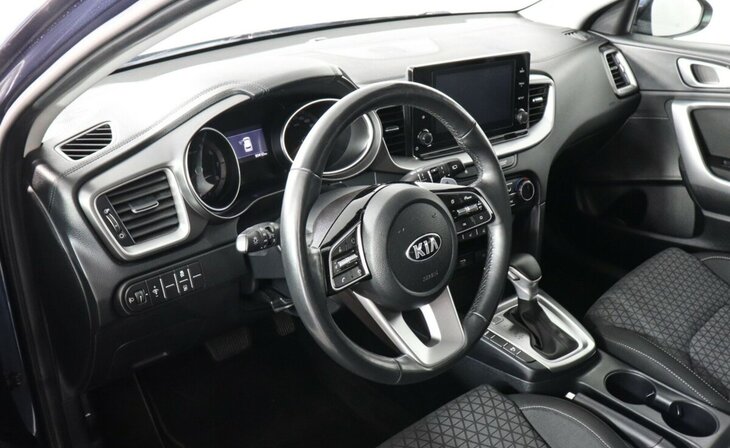 Kia Ceed - Фото 5