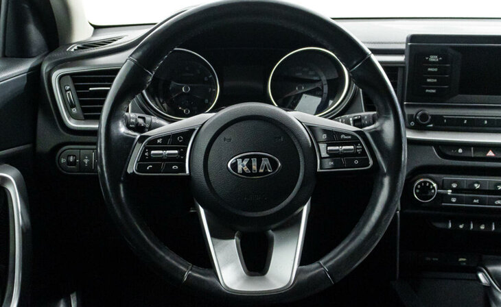 Kia Ceed - Фото 13