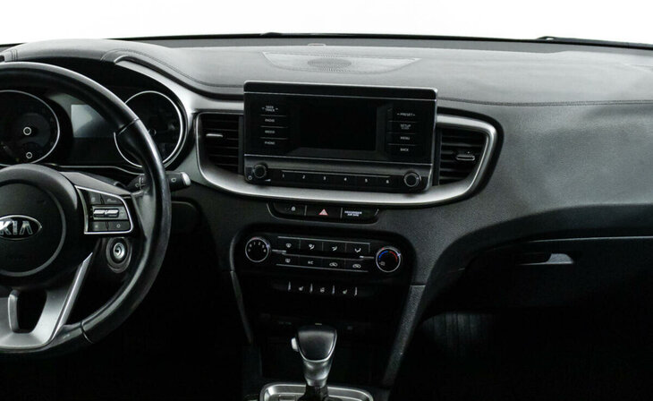 Kia Ceed - Фото 15