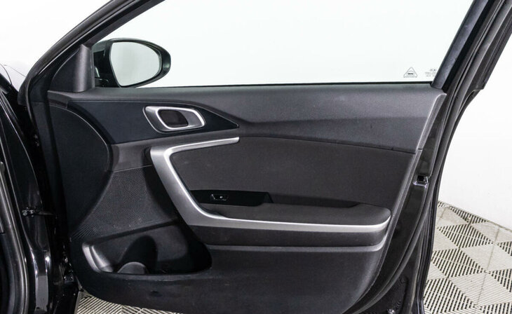 Kia Ceed - Фото 21