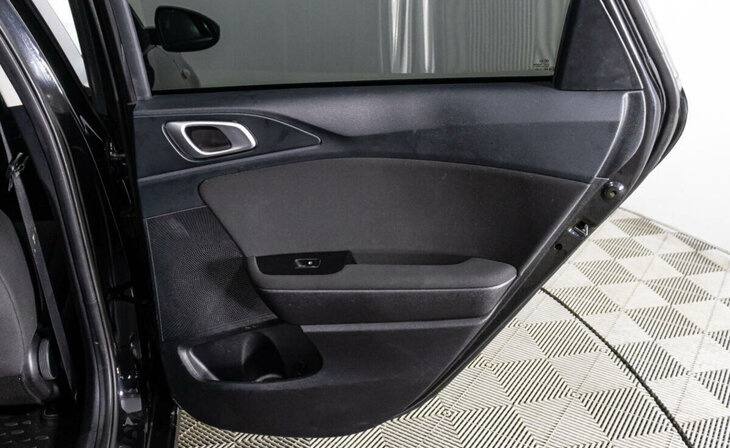 Kia Ceed - Фото 23