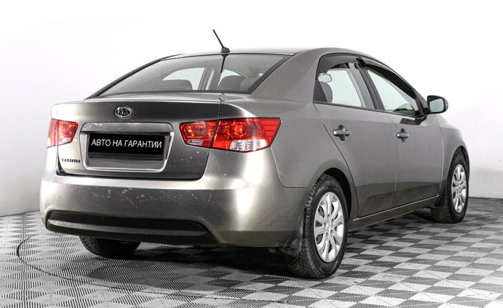 Kia Cerato - Фото 2