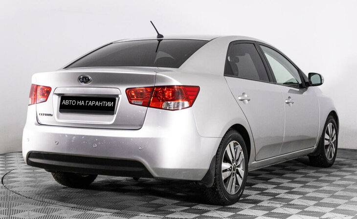 Kia Cerato - Фото 2