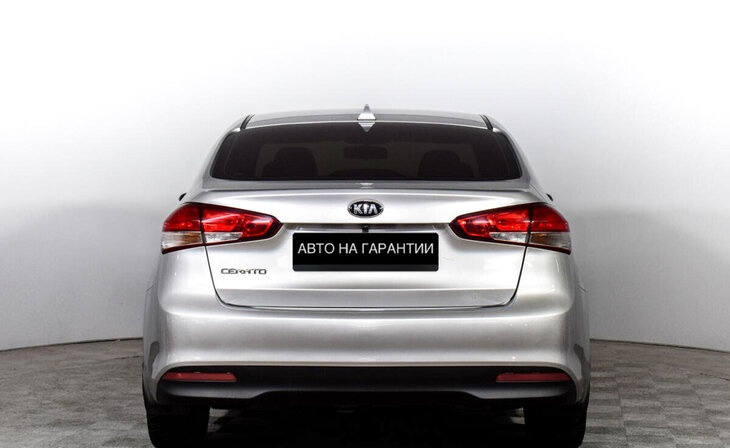 Kia Cerato - Фото 3