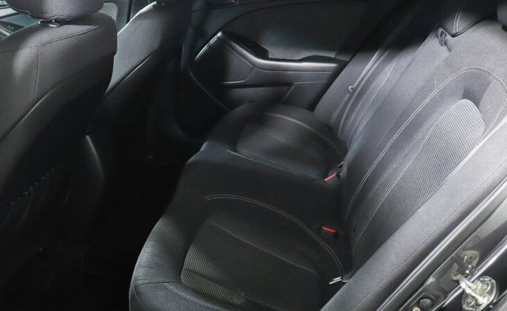 Kia Optima - Фото 9