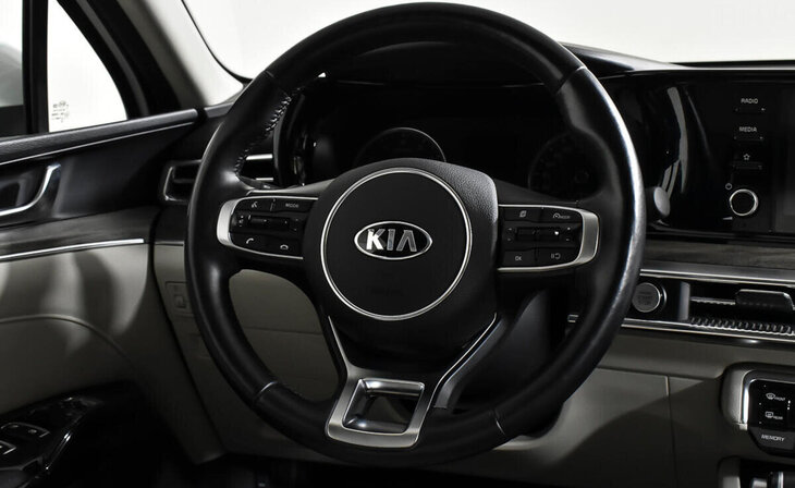 Kia K5 - Фото 10