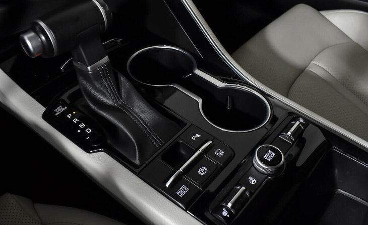 Kia K5 - Фото 12