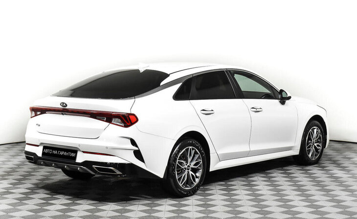 Kia K5 - Фото 4