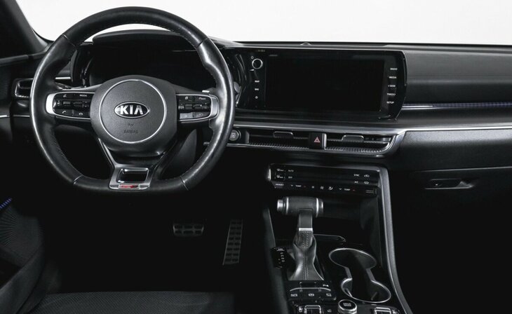 Kia K5 - Фото 12
