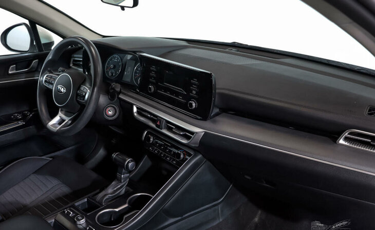 Kia K5 - Фото 4