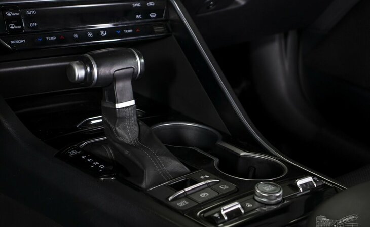 Kia K5 - Фото 11