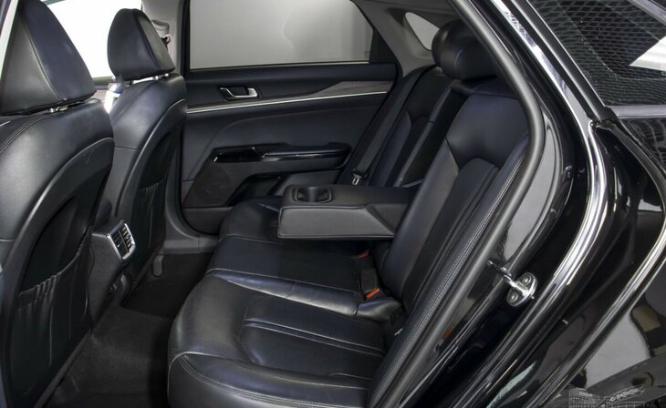 Kia K5 - Фото 16