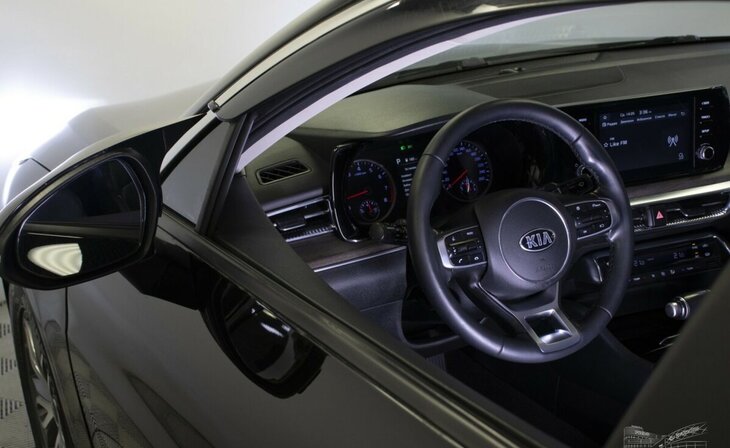 Kia K5 - Фото 6