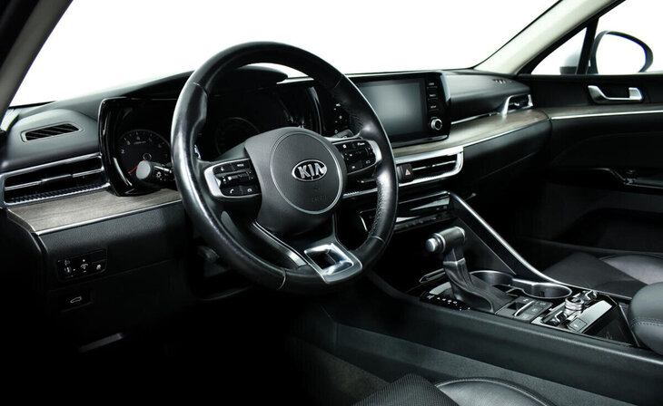 Kia K5 - Фото 10