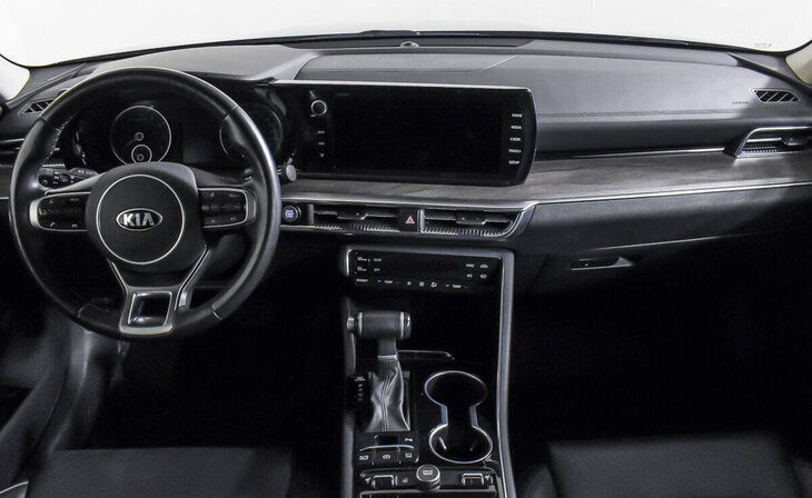 Kia K5 - Фото 10