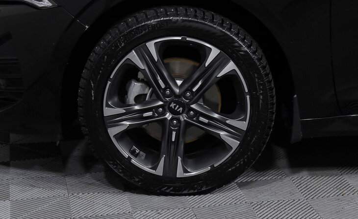 Kia K5 - Фото 8