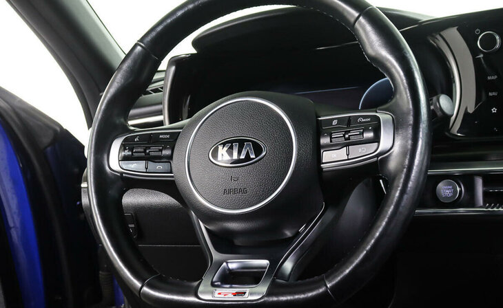 Kia K5 - Фото 10