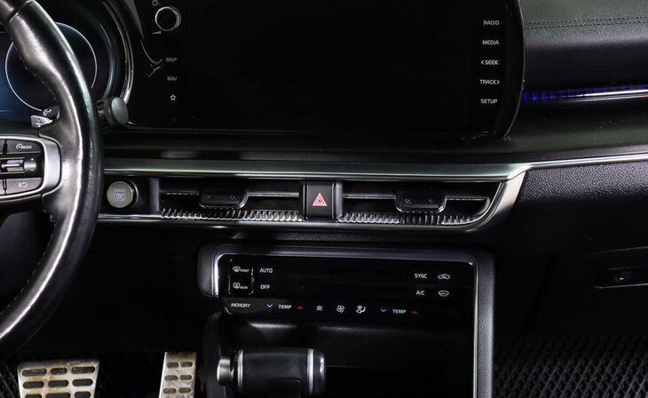 Kia K5 - Фото 11