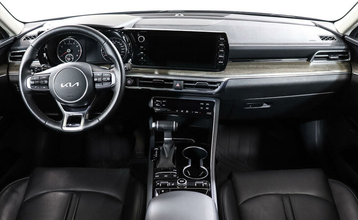 Kia K5 - Фото 10