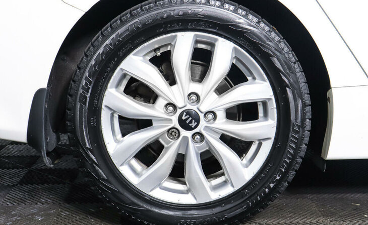 Kia Optima - Фото 6