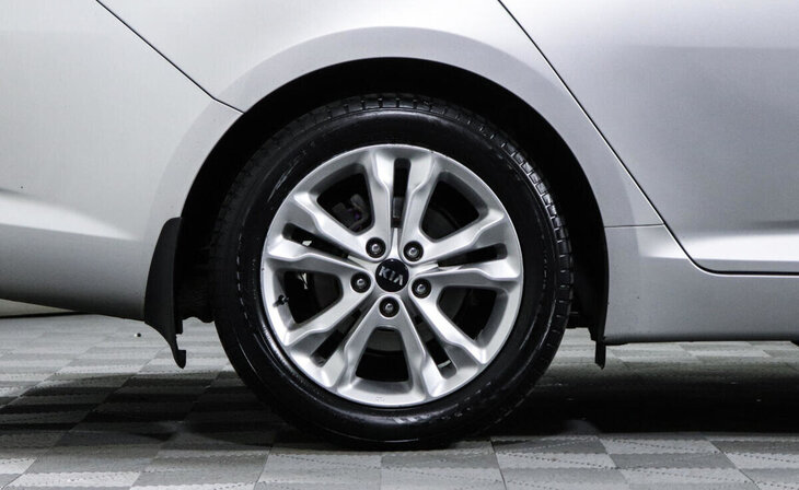 Kia Optima - Фото 4