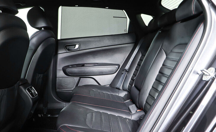 Kia Optima - Фото 25