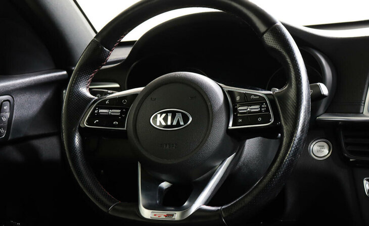 Kia Optima - Фото 10