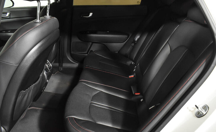 Kia Optima - Фото 16
