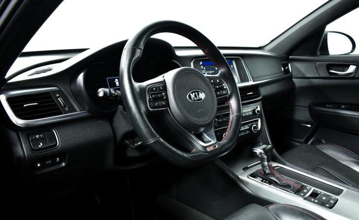 Kia Optima - Фото 8