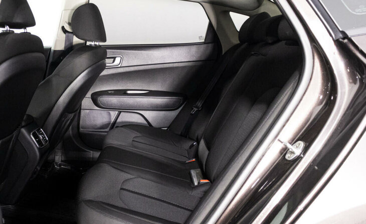 Kia Optima - Фото 10