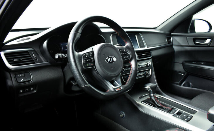 Kia Optima - Фото 9